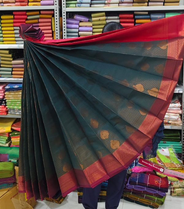New Arrival: Premium Vaira Oosi Sarees with Contrast Jari Work-0015