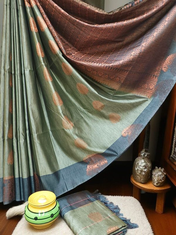 Exclusive Kanchipuram Maha Slub Silk Saree | Grand Wedding Buttas & Contrast Pallu-0012