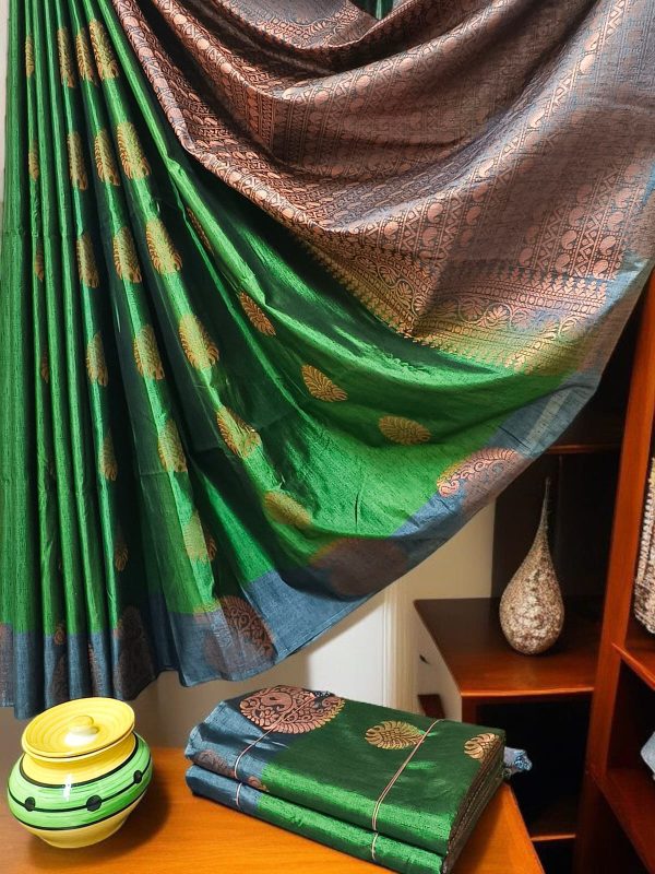 Exclusive Kanchipuram Maha Slub Silk Saree | Grand Wedding Buttas & Contrast Pallu-0021