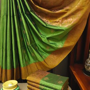 Exclusive Kanchipuram Maha Slub Silk Saree | Grand Wedding Buttas & Contrast Pallu-0022