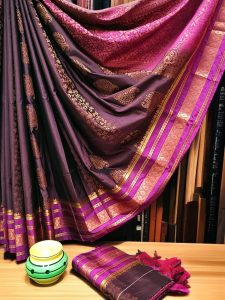 Exclusive Kanchipuram Maha Slub Silk Saree | Grand Wedding Buttas & Contrast Pallu-0023