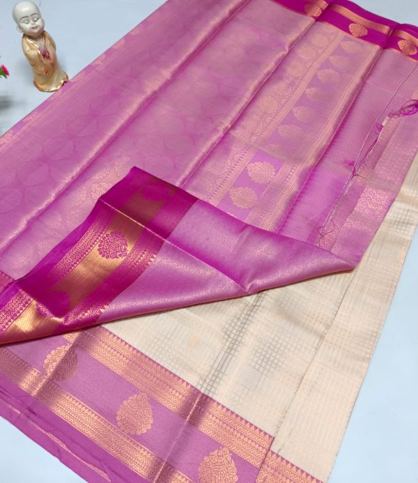 Elegant Semi Soft Silk Saree | Stunning Contrast Pallu | Budget-Friendly Gift Saree-0016