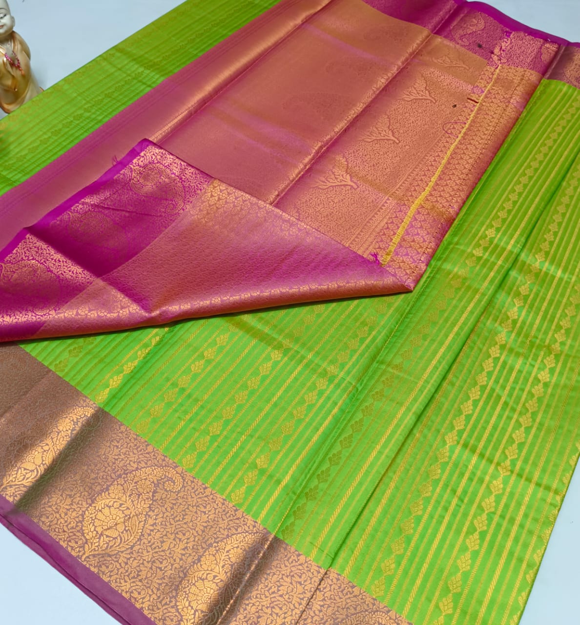 Elegant Semi Soft Silk Saree | Stunning Contrast Pallu | Budget-Friendly Gift Saree-0019