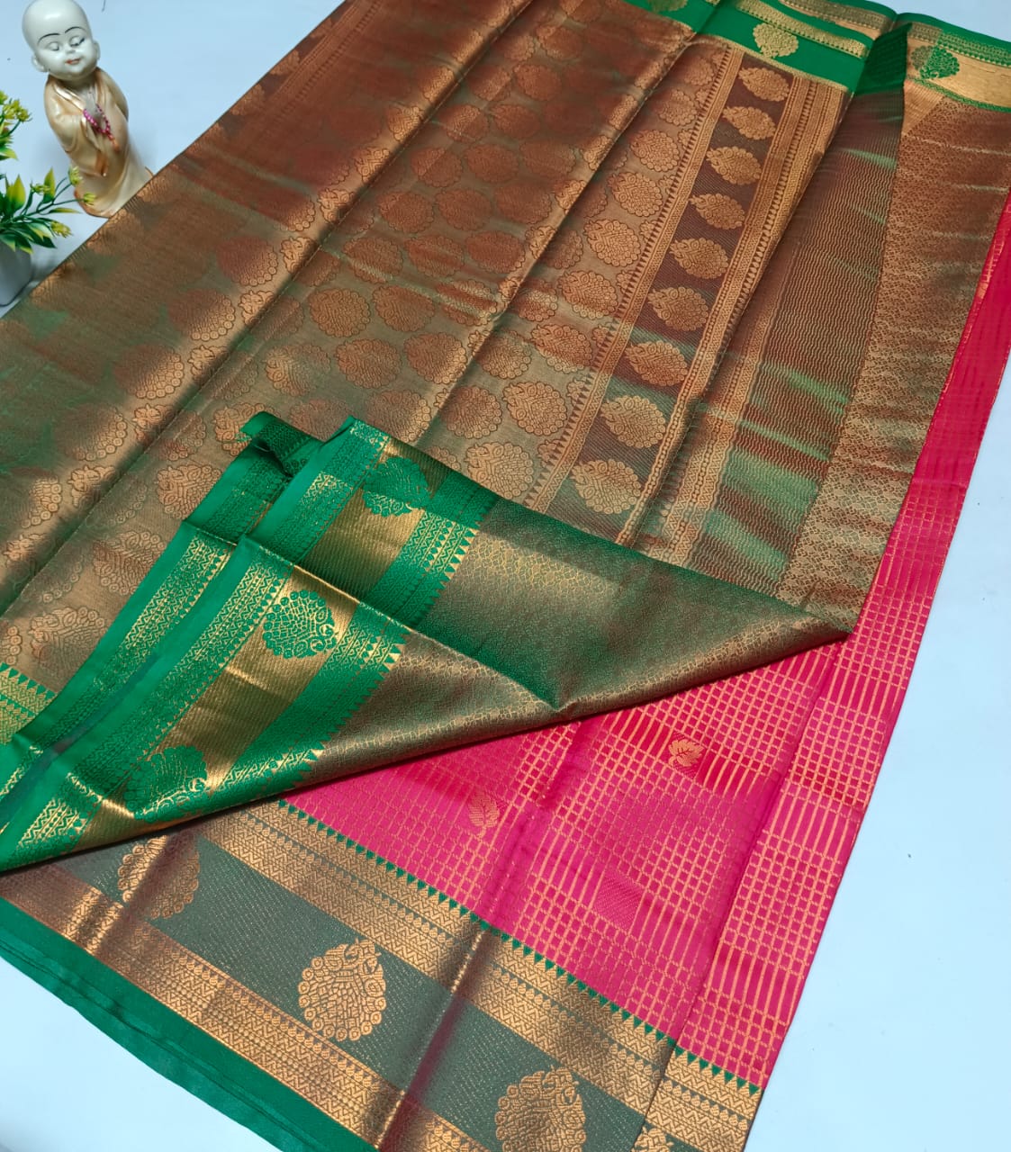 Elegant Semi Soft Silk Saree | Stunning Contrast Pallu | Budget-Friendly Gift Saree-0021