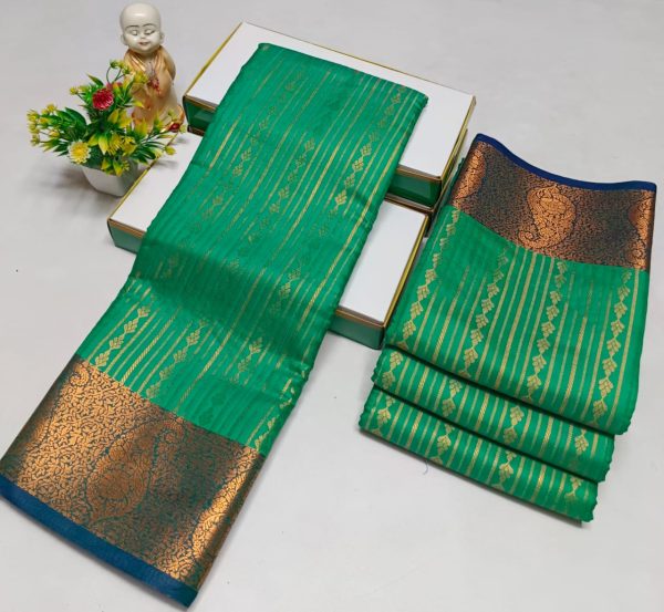 Elegant Semi Soft Silk Saree | Stunning Contrast Pallu | Budget-Friendly Gift Saree-0025